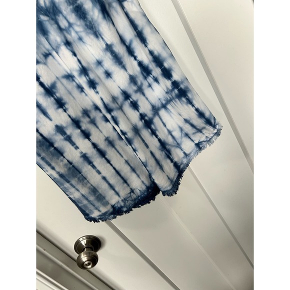 Cloth & Stone Women's Tie Dye Frayed Hem V-Neck Tank Top Blue White Size Small - Picture 5 of 13